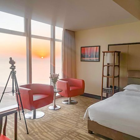 Hotel Hyatt Regency Qingdao Exterior foto