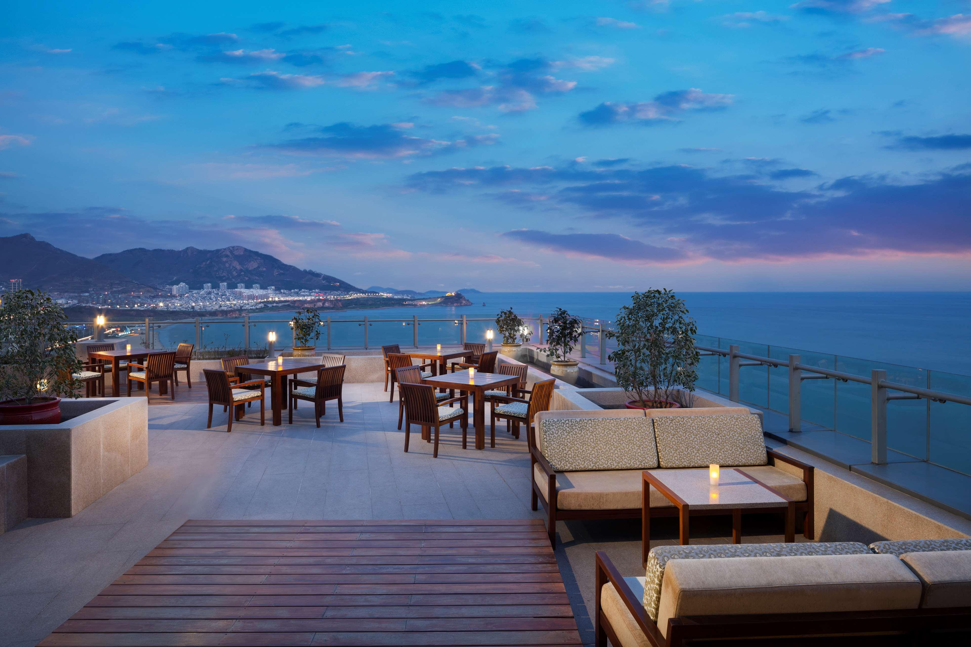 Hotel Hyatt Regency Qingdao Exterior foto