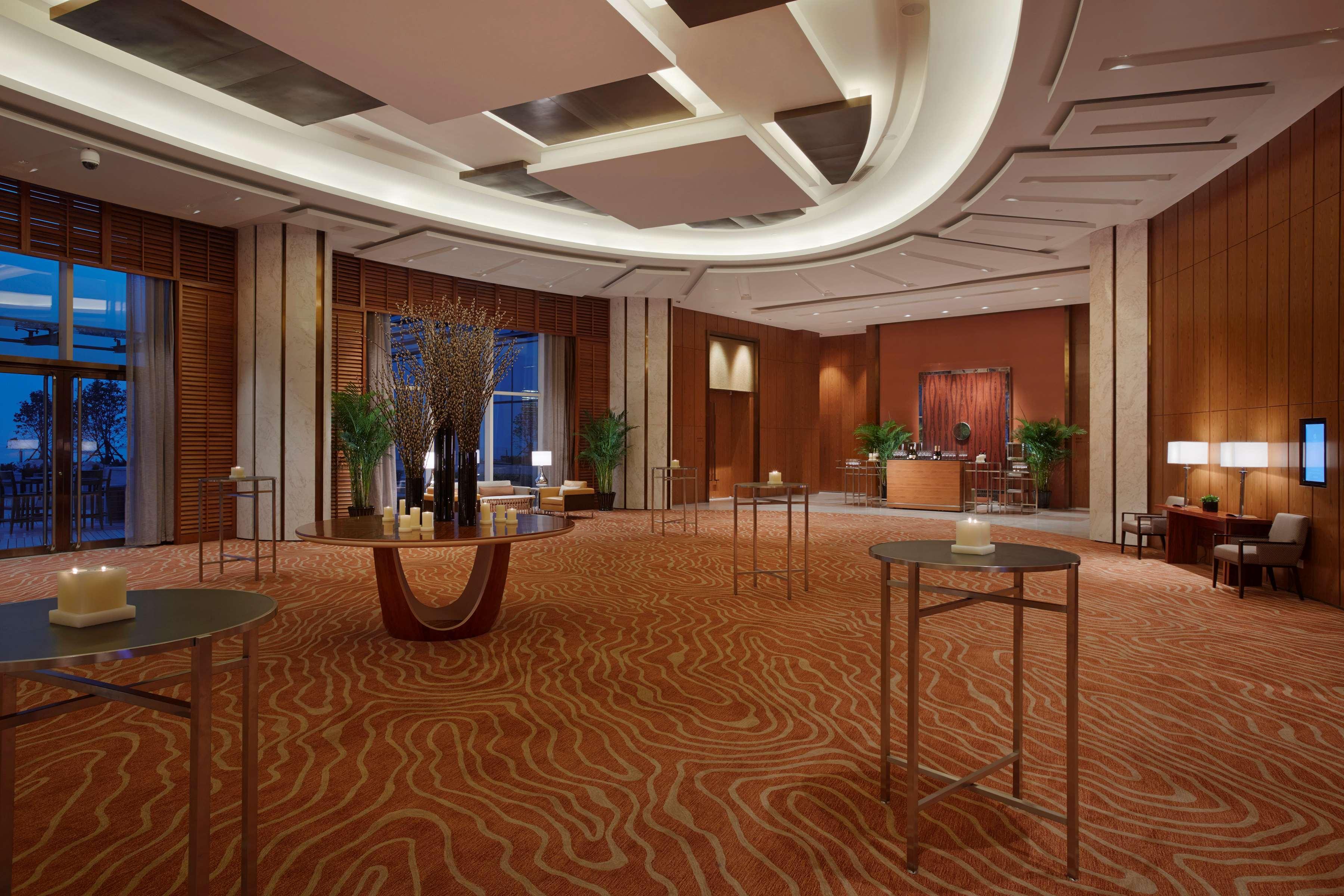 Hotel Hyatt Regency Qingdao Exterior foto